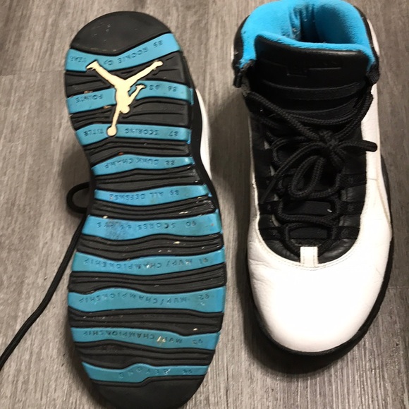 Used Jordan’s - Picture 4 of 5